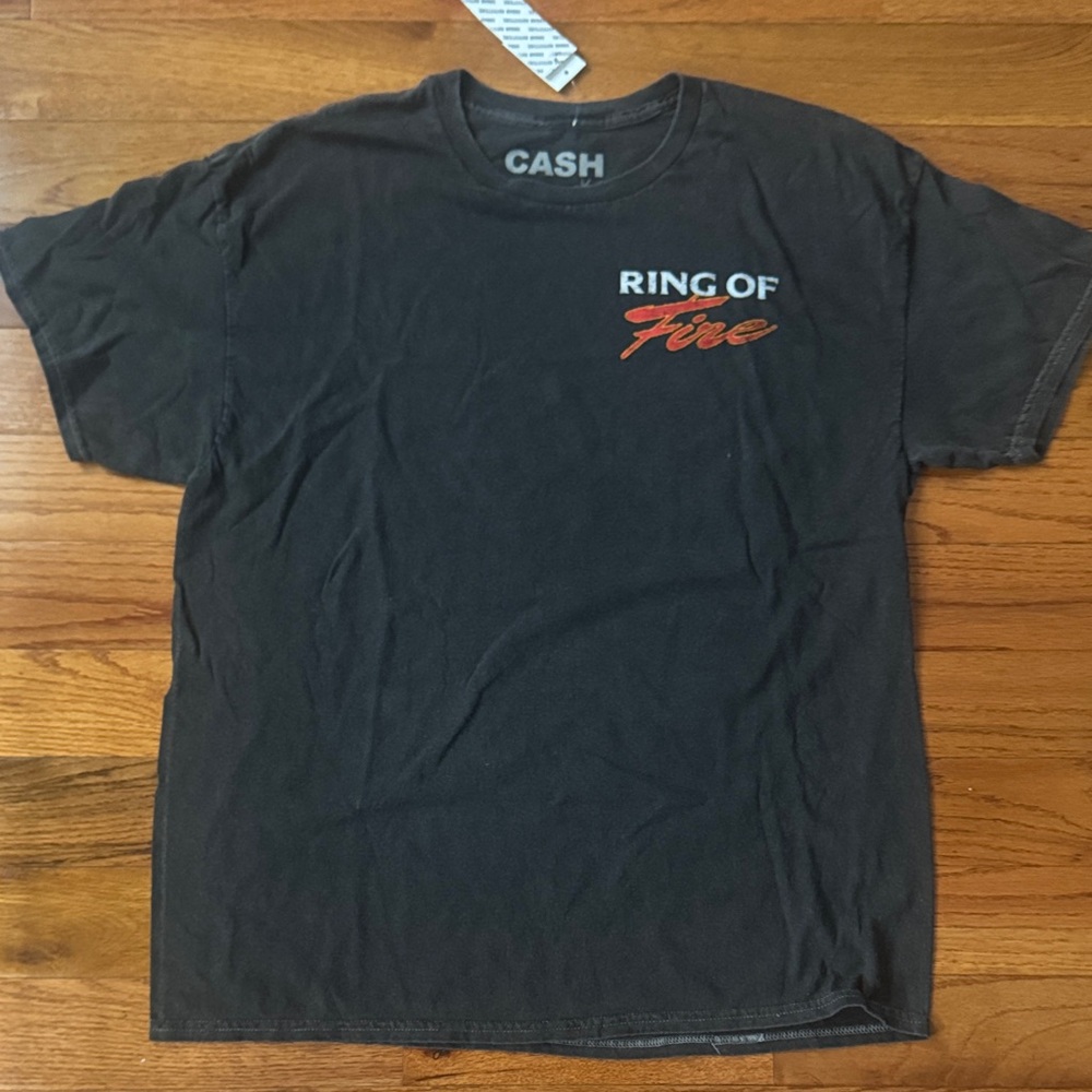 Johnny Cash graphic tee, size L never worn